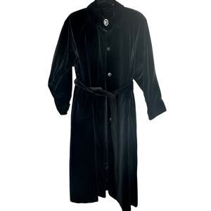 Vintage Black Velvet Long Belted Coat Size M Union Made in USA Cameo Button 70s